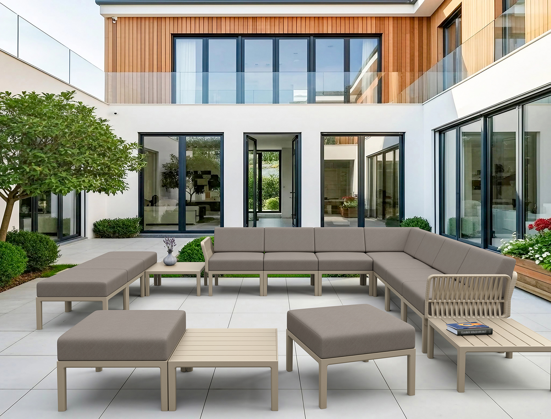 Marina Yacht Club marine hospitality project